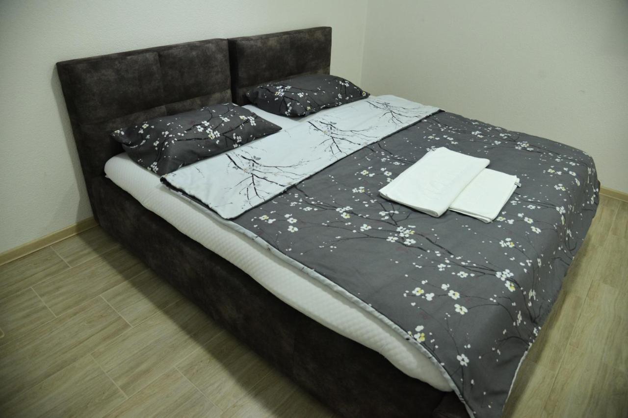 Binta Hostel فرانيي المظهر الخارجي الصورة